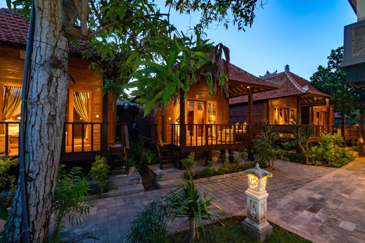 Bale Gede Lembongan Hotel Exterior photo