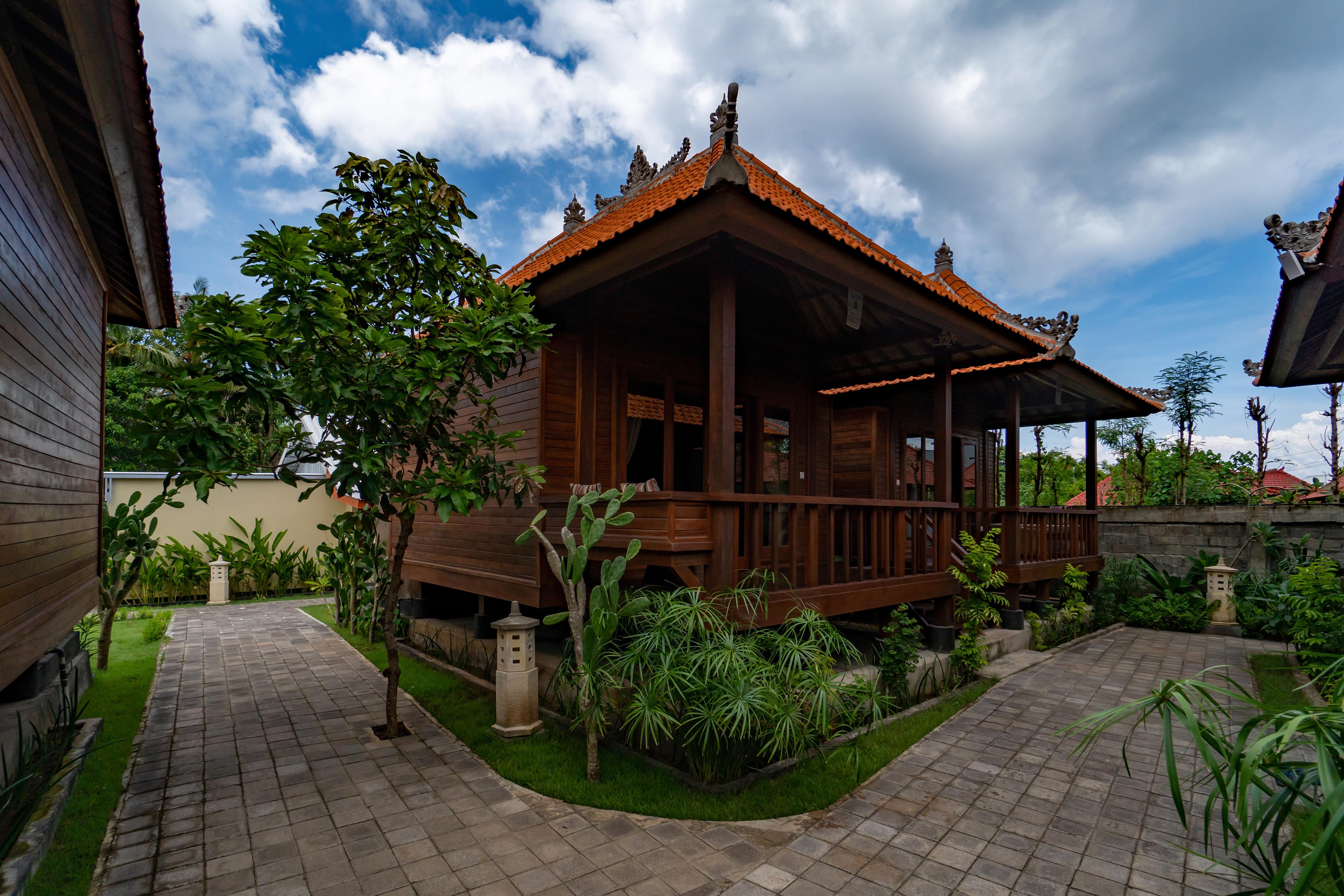 Bale Gede Lembongan Hotel Exterior photo