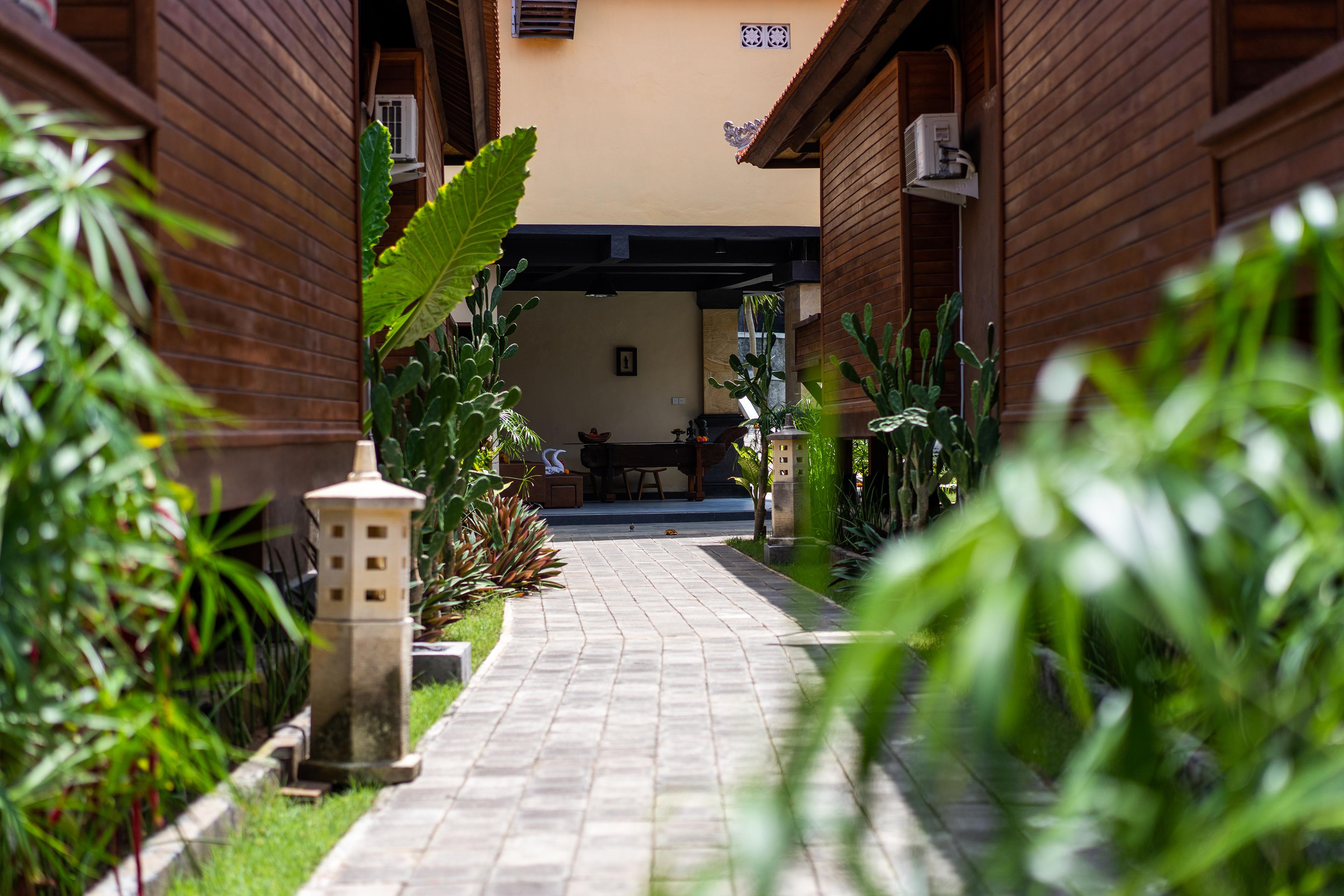 Bale Gede Lembongan Hotel Exterior photo